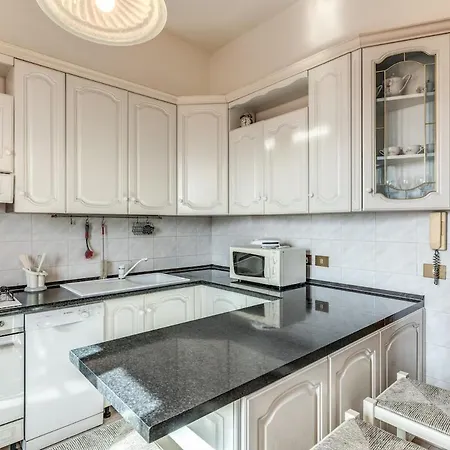 Near Trastevere Apartman *