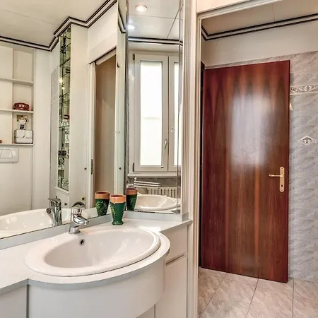 Near Trastevere Apartman *